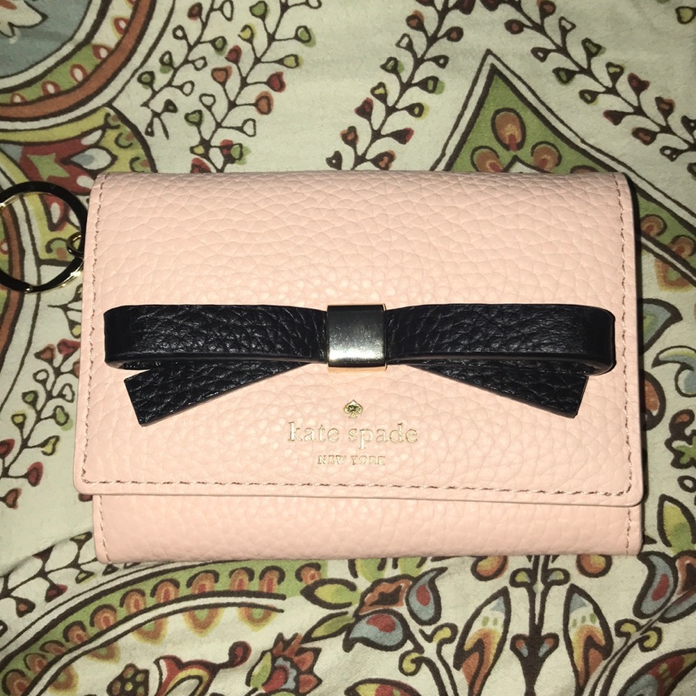 Kate Spade wallet with key ring light pink New
